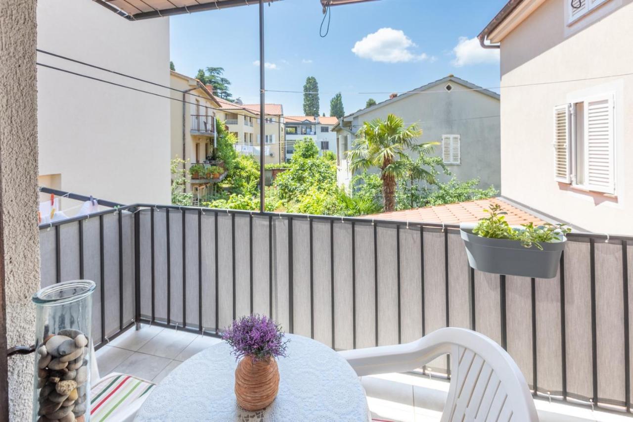 Apartment Oleander Малинска Екстериор снимка