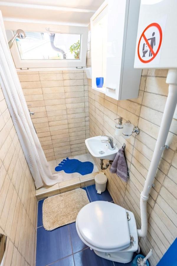 Apartment Oleander Малинска Екстериор снимка