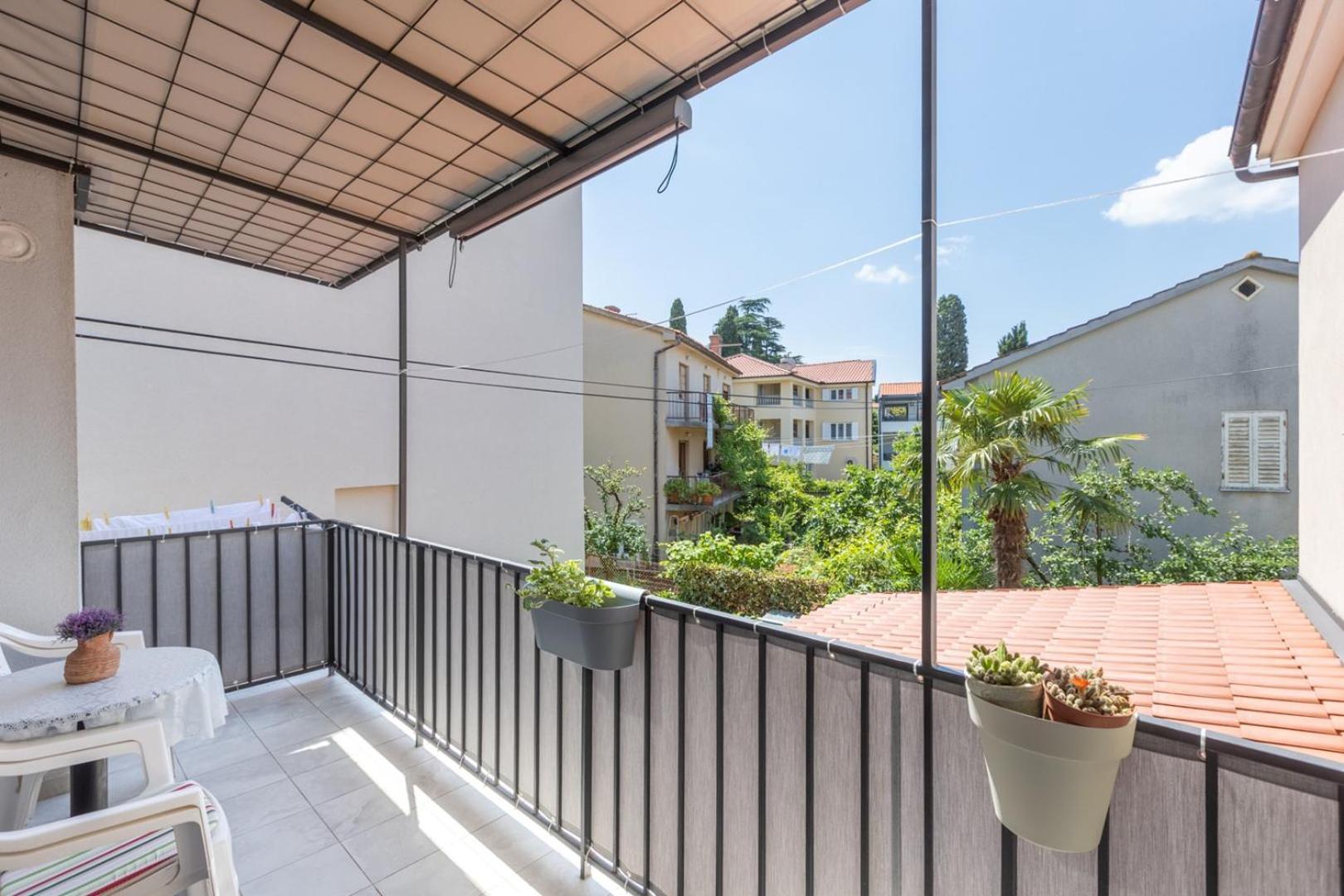 Apartment Oleander Малинска Екстериор снимка