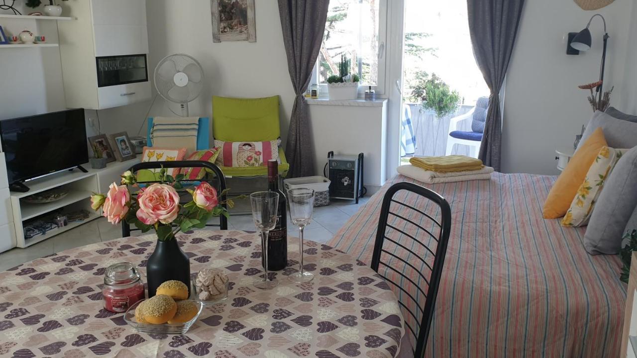 Apartment Oleander Малинска Екстериор снимка